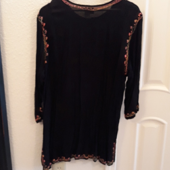 New MIB Black Embroidered Tunic with Peach Beading - Picture 3 of 10